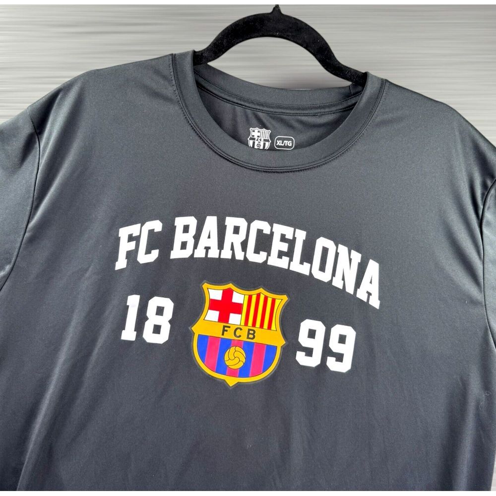 FC Barcelona Shirt‎ Mens XL Black FCB 1899 Crest Jersey Athletic Soccer Messi